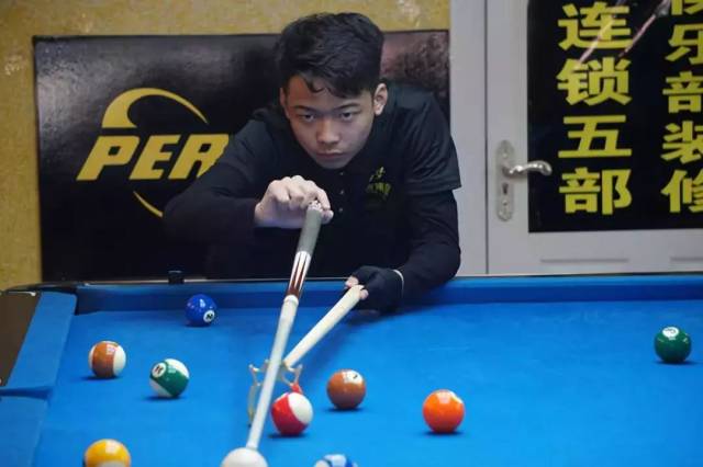 库里却独木 库里却独木